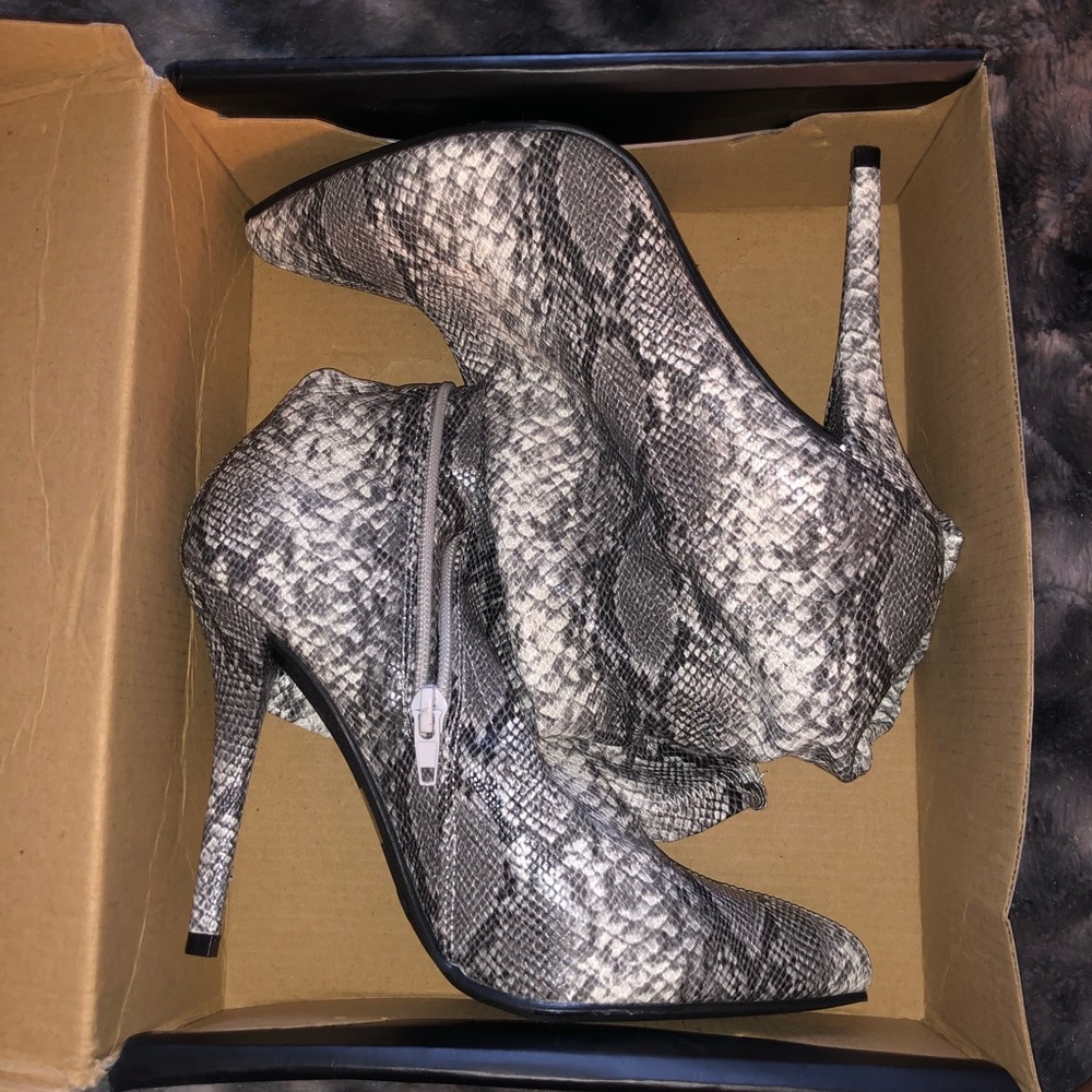 Snake Booties